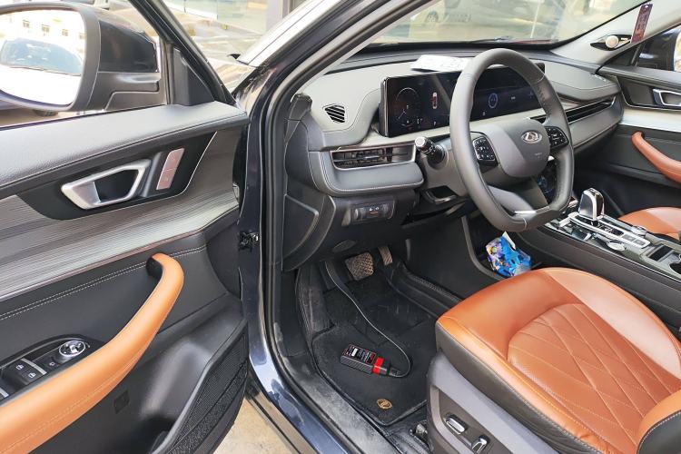 Used Chery Tiggo 8 PLUS 2022 290TGDI DCT Luxury Edition+
