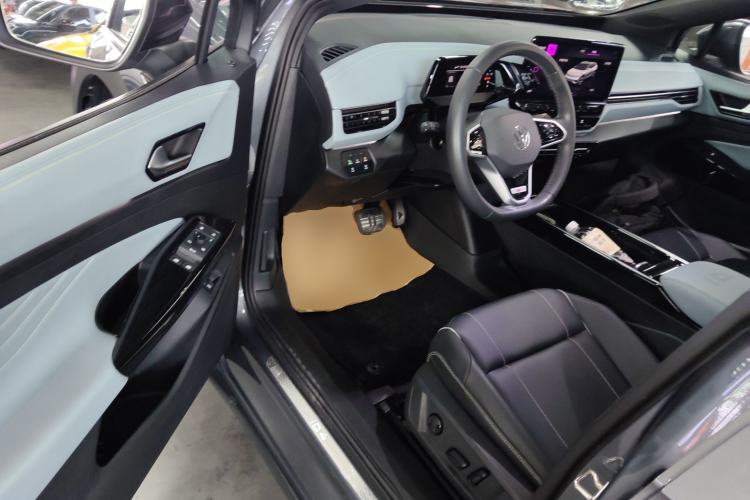 Used Volkswagen ID.4 X 2023 Pure Smart Edition
