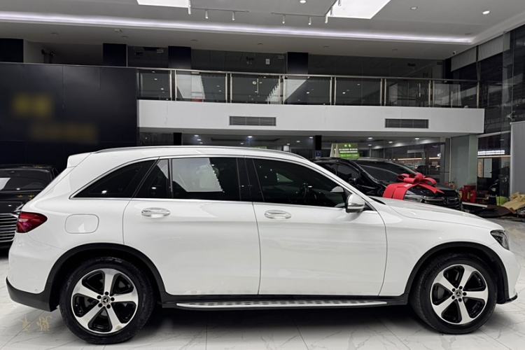 Used Mercedes-Benz GLC 2019 Facelift GLC 260 L 4MATIC Luxury Model
