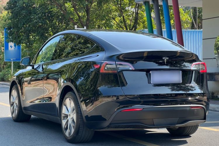 Used Tesla Model Y 2022 Rear-Wheel-Drive Version
