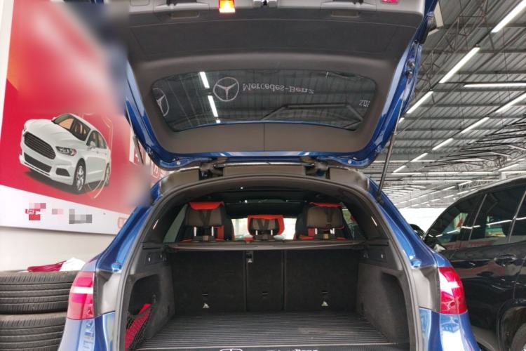 Used Mercedes-Benz GLC 2019 GLC 260 L 4MATIC Dynamic Model
