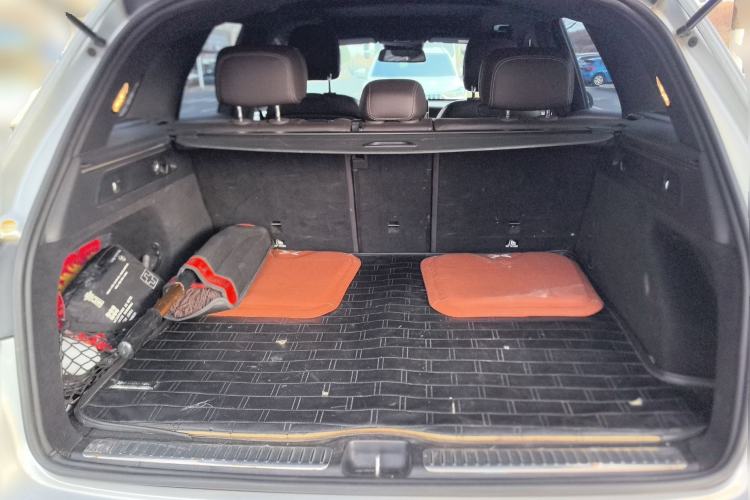 Used Mercedes-Benz GLC 2016 GLC 300 4MATIC Dynamic Model
