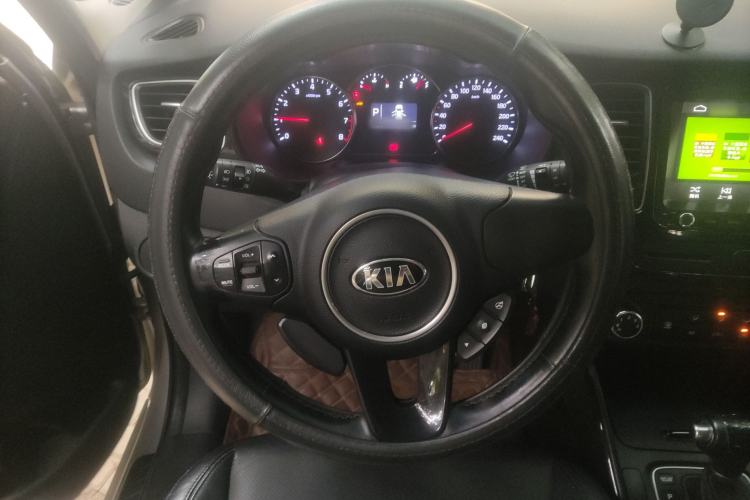 Used Kia Carens 2013 2.0L 7-Seater Automatic Comfort Edition China V Standard