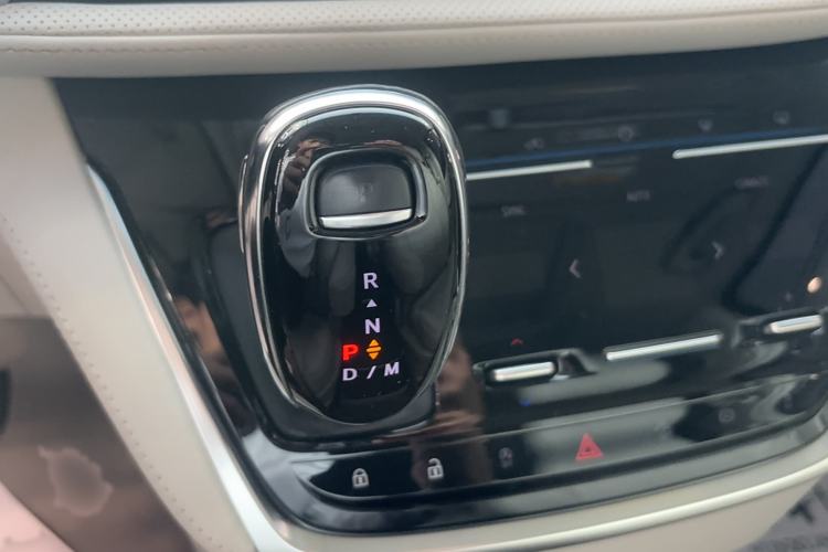 Used Buick GL8 2023 ES Lu Zun Comfort Model
