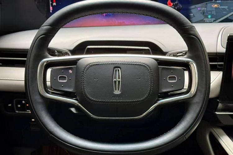 Used Lincoln Nautilus 2023 2.0T Four-Wheel Drive Luxury Edition
