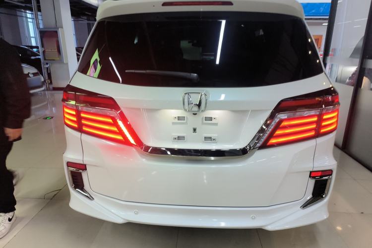 Used Honda Elysion 2019 2.0L Hybrid Supreme Edition