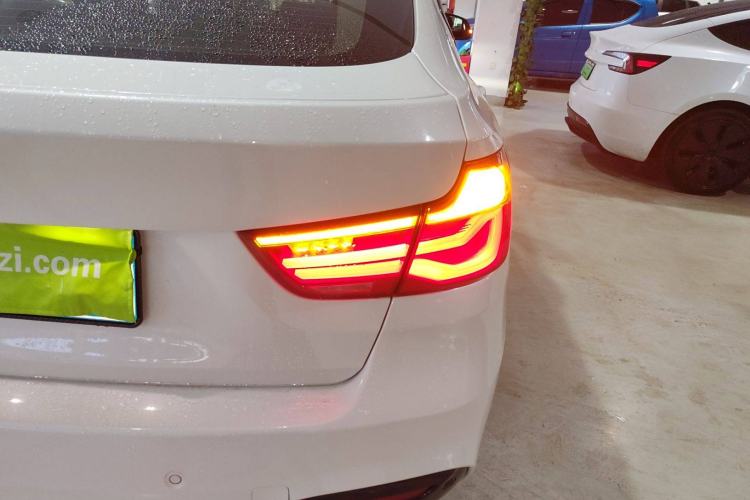 Used BMW 3 Series GT 2018 320i Sport Edition
