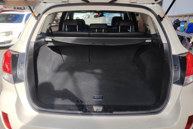 Used Subaru Outback 2013 2.5i Luxury Edition
