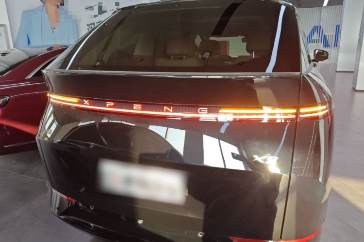 Used XPeng X9 2025 740 Ultra-Long Range Max