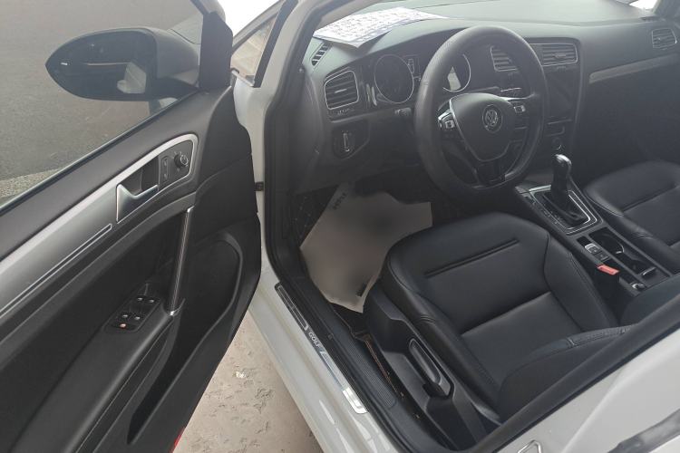 Used Volkswagen Golf 2020 280TSI DSG Comfort Version
