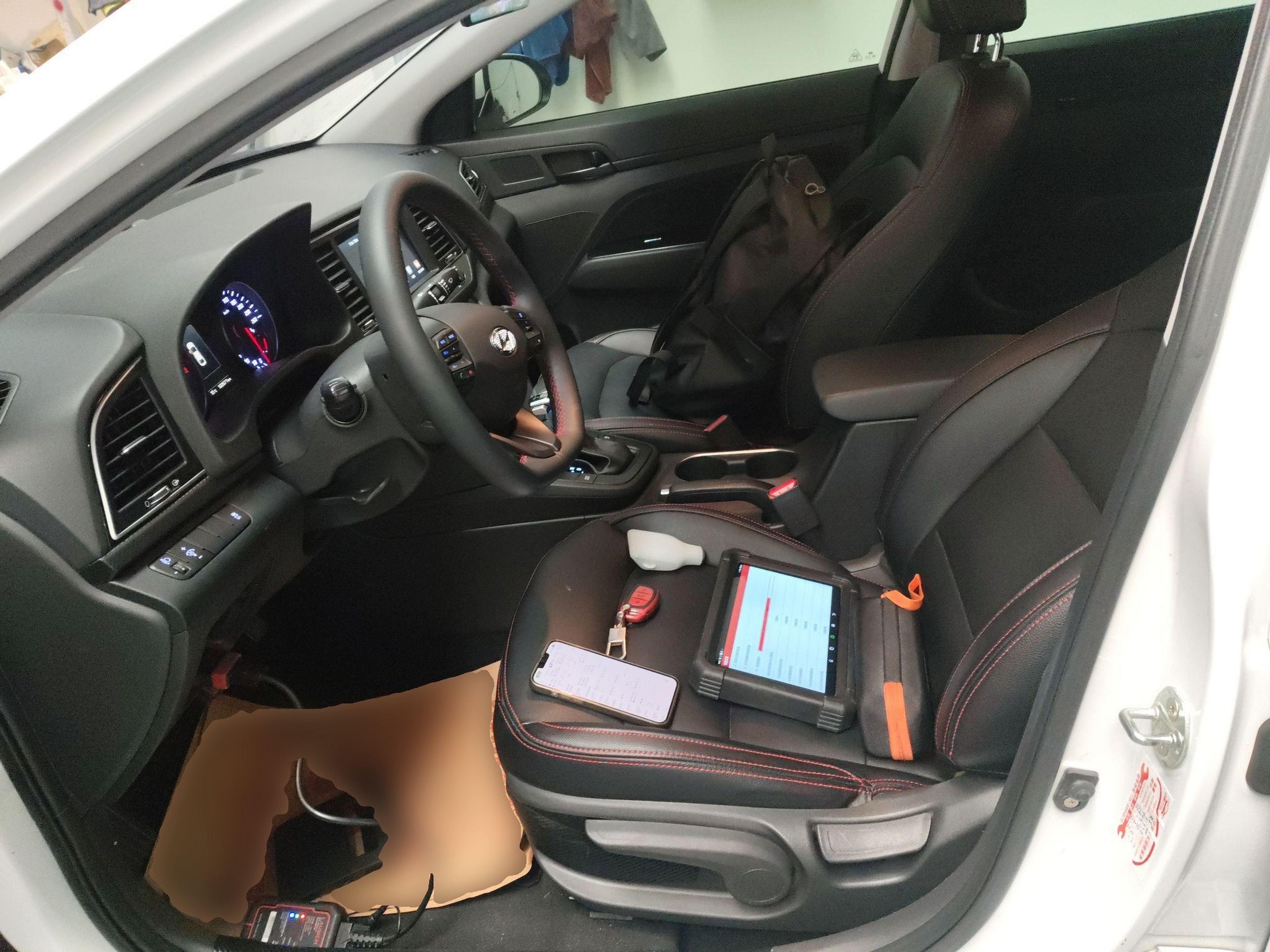 Переднее сиденье в автомобиле