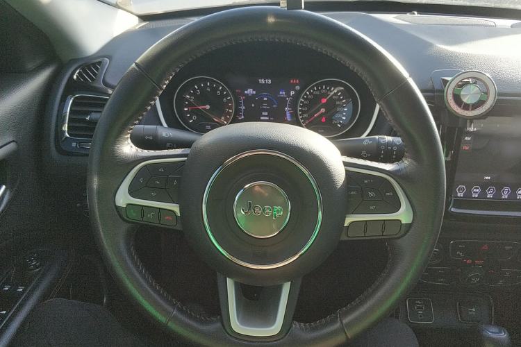 Used  Compass 2019 220T Automatic Home Enjoy Cool Edition
