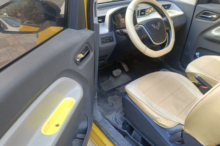 Used Wuling Hongguang MINIEV 2021 Macaron Fashion Model Lithium Iron Phosphate