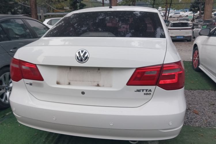 Used Volkswagen Jetta 2015 1.6L Manual Fashion Edition