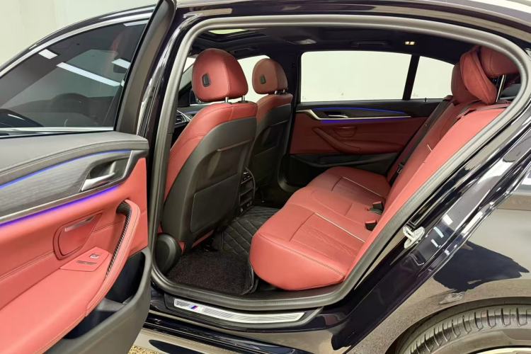 Used BMW 5 Series 2023 Restyled 530Li Leading Edition M Sport Package
