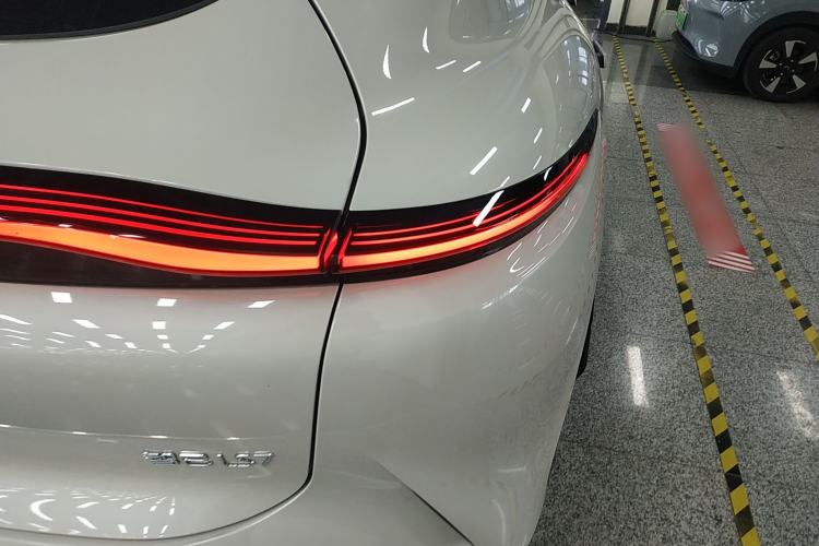 Used  LS7 2024 90 kWh Max Elite Rear-Drive Version