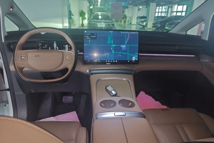 Used XPeng X9 2024 610 Long-Range Max
