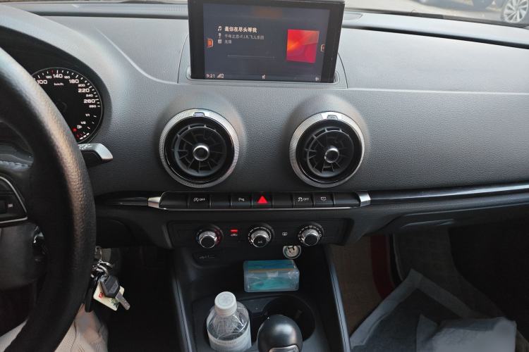 Used Audi A3 2018 30th Anniversary Edition Sportback 35 TFSI Fashion Model
