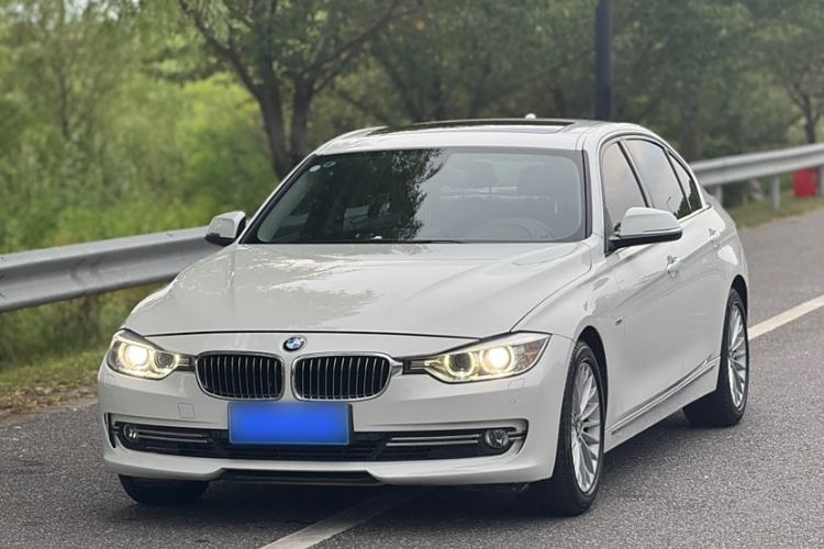 Used BMW 3 Series 2015 320Li Luxury Design Package
