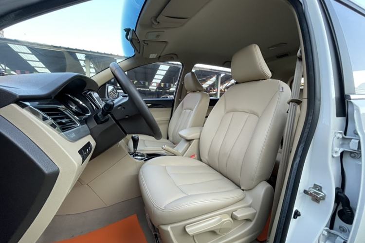 Used Baojun 730 2016 1.8L iAMT Comfort Version 7 Seats
