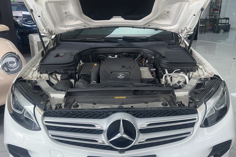 Used Mercedes-Benz GLC 2019 Facelift GLC 260 L 4MATIC Luxury Model
