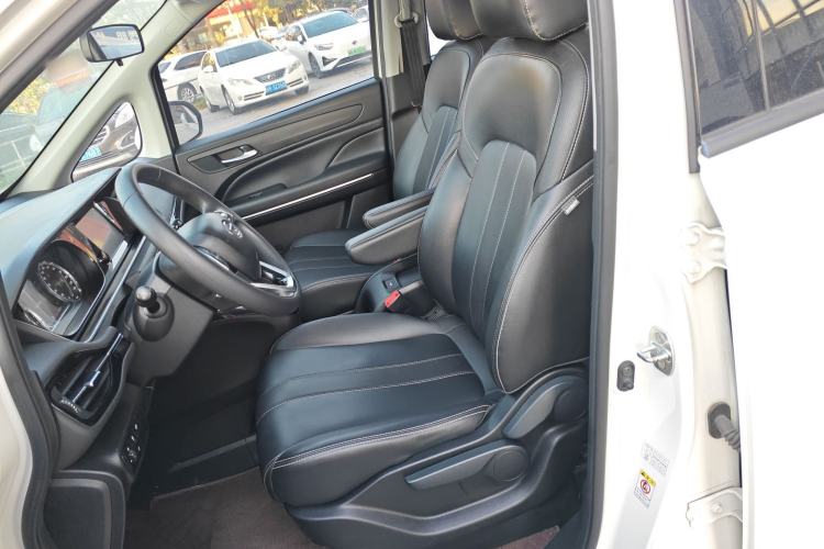 Used GAC Trumpchi M6 2021 270T DCT Luxury Edition (7 Seats)