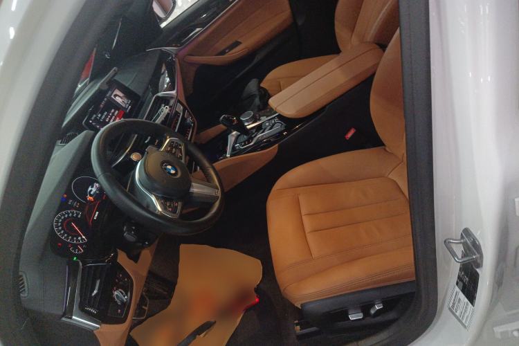 Used BMW 5 Series 2019 Facelifted 530Li Leading Edition M Sport Package
