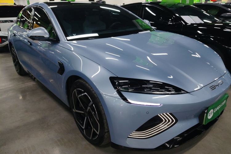 Used BYD Seal 2022 650 km All-Wheel-Drive Performance Version
