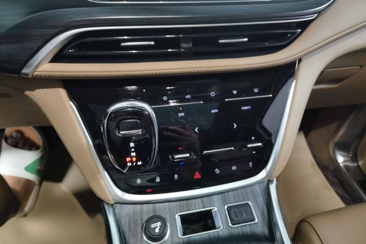 Used Buick GL8 2021 ES Land Cruiser 653T Luxury Edition
