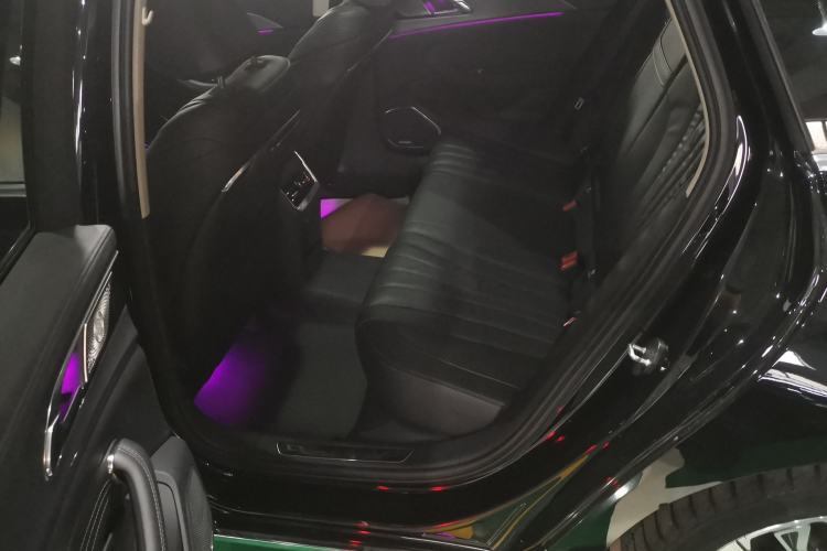 Used Hongqi H5 2023 2.0T Automatic Smart Connect Flagship Edition
