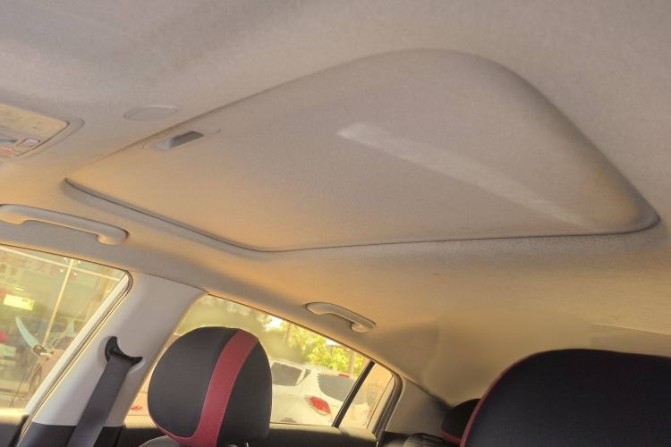 Used Kia KX Cross 2017 1.4L AT GLS
