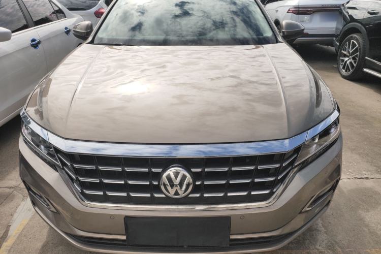 Used Volkswagen Passat 2020 330TSI Luxury Edition China VI
