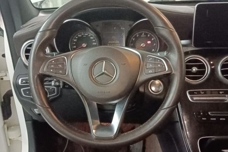 Used Mercedes-Benz GLC 2016 GLC 260 4MATIC Luxury Model
