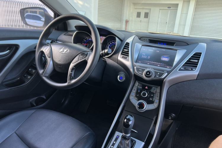 Used Hyundai Elantra 2016 1.6L Automatic Prestige Edition
