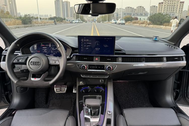 Used Audi A4L 2023 40 TFSI quattro Luxury Dynamic Edition
