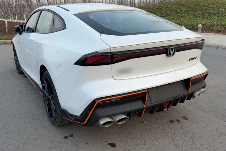 Used Changan UNI-V 2024 2.0T High-Performance Version
