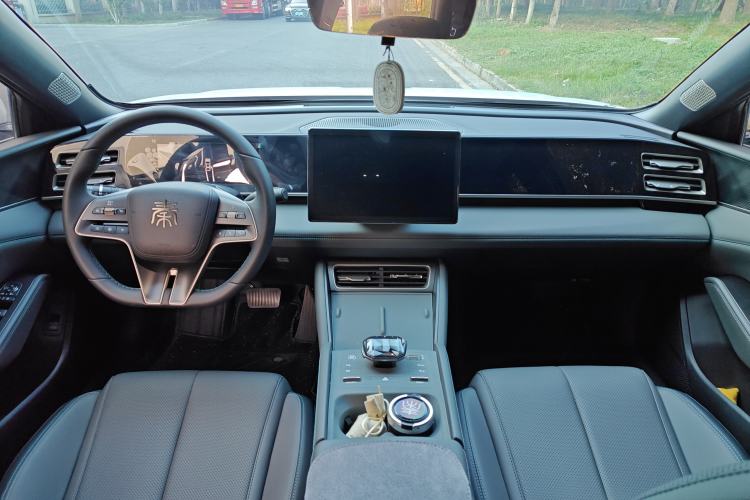 Used BYD Qin L 2024 DM-i 80KM Beyond Model
