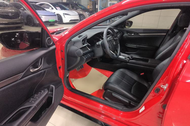 Used Honda Civic 2021 HATCHBACK 220TURBO CVT Trendy Cool Edition