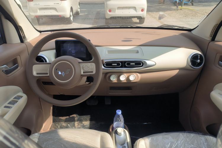 Used Wuling Hongguang MINIEV 2025 Four-Door Version Advanced Edition
