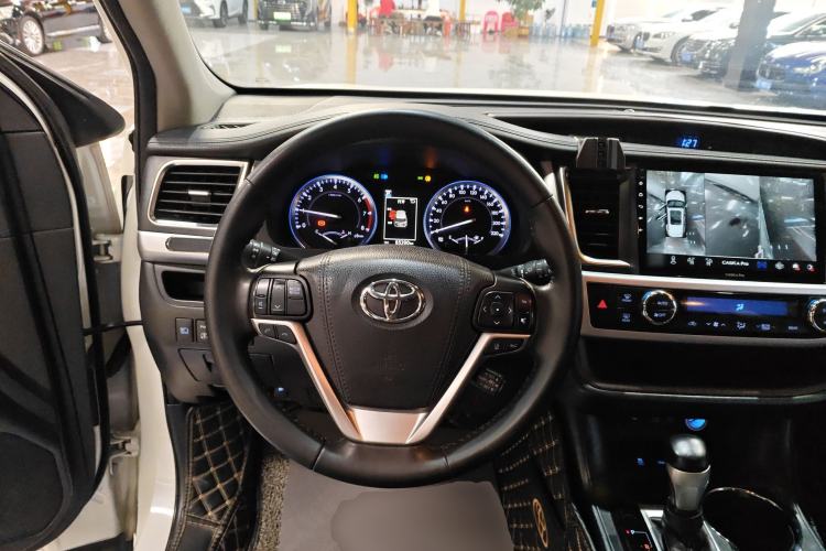 Used Toyota Highlander 2018 2.0T Four-Wheel Drive Luxury Edition 7 Seats China V Emission Standard
