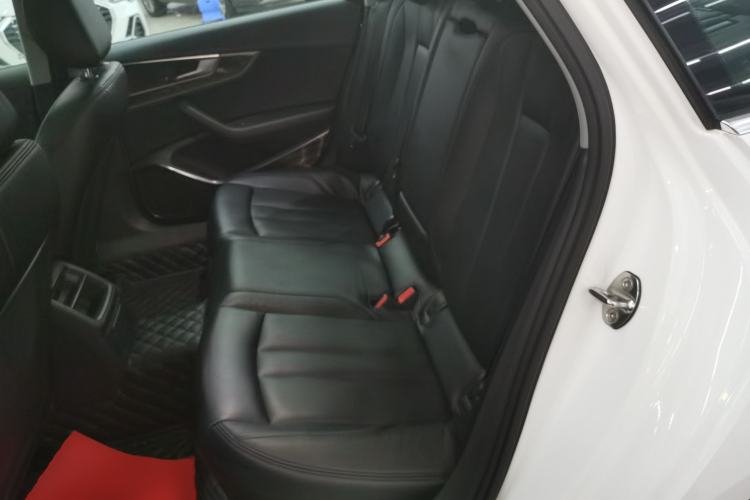 Used Audi A4L 2018 30th Anniversary Edition 40 TFSI Trendy Model
