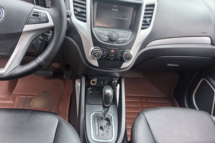 Used Changan CS35 2016 1.6L Automatic Luxury Model China V Standard