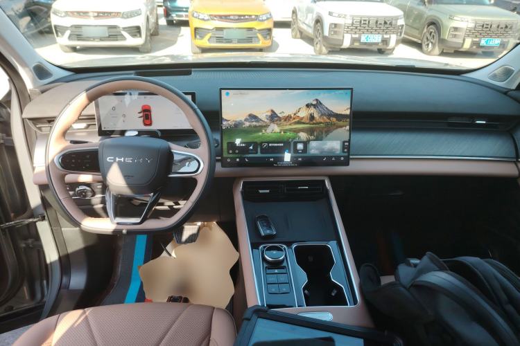 Used Chery Tiggo 8 L 2024 2.0T Two-Wheel Drive Prestige Version 5 Seats