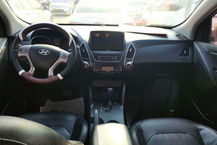 Used Hyundai ix35 2013 2.0L Automatic Two-Wheel Drive Smart GLS China IV Standard
