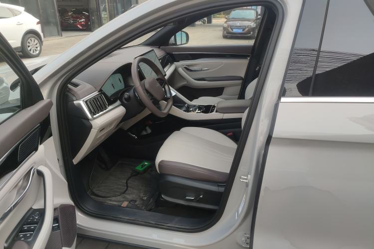 Used BYD Song PLUS New Energy 2025 EV Intelligent Driving Version 520km Premium Model
