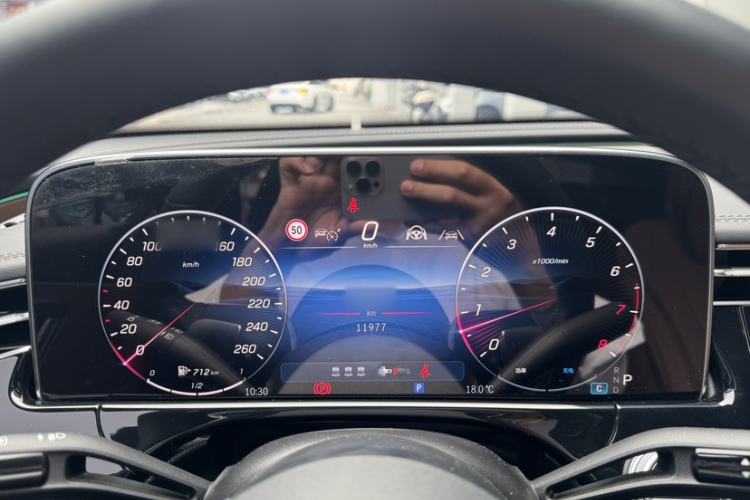 Used Mercedes-Benz E-Class 2024 Facelift E 300 L Luxury Edition
