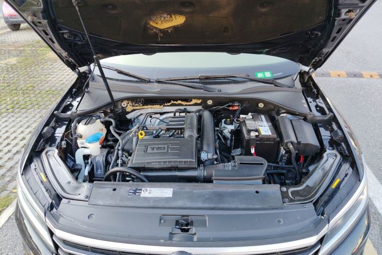 Used Volkswagen Passat 2017 280TSI DSG Luxury Edition
