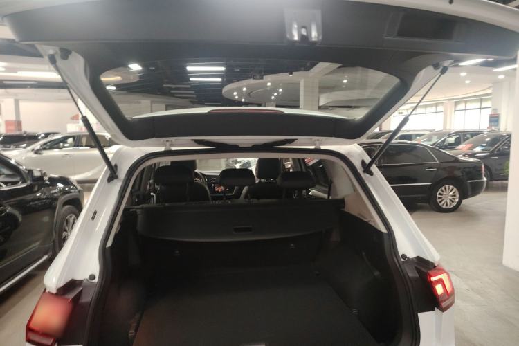 Used Volkswagen Tiguan L 2019 Updated Version 330TSI Automatic Two-Wheel Drive Panoramic Comfort Edition China VI Standard
