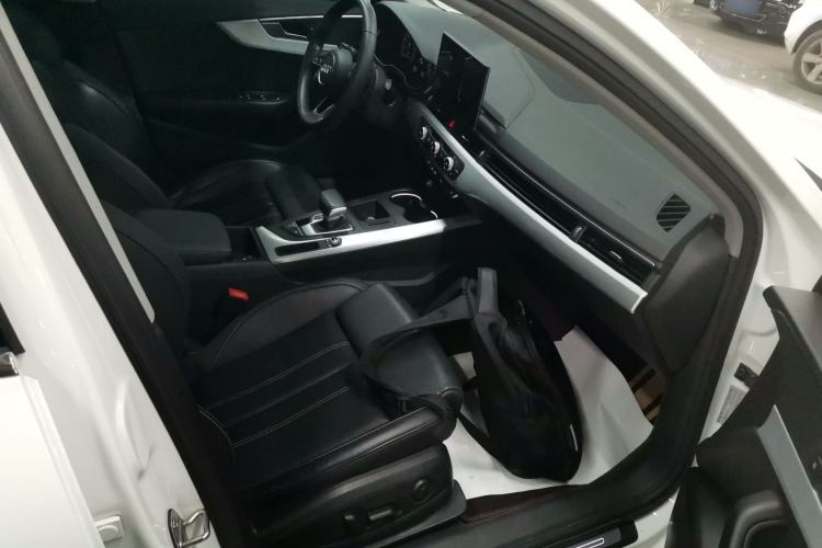 Used Audi A4L 2022 40 TFSI Fashion Dynamic Model
