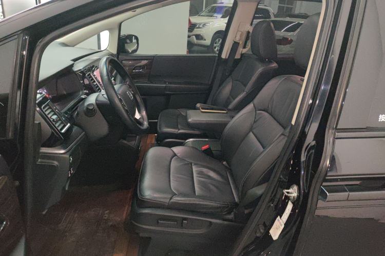 Used Honda Elysion 2016 2.4L Style Edition
